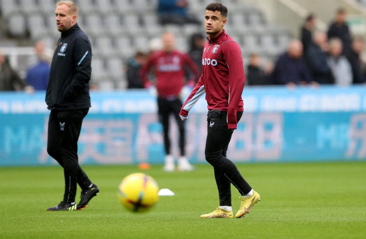 Aston Villa suffer Philippe Coutinho injury