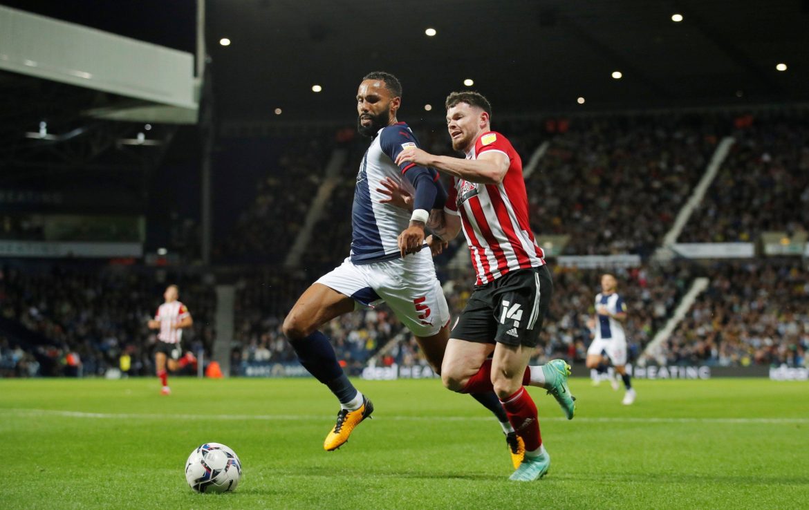 Sheffield United open to Oliver Burke sale
